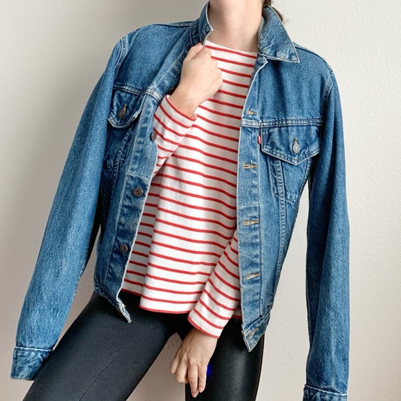 Levi's Jackets & Blazers - Levi’s 90’s denim jacket